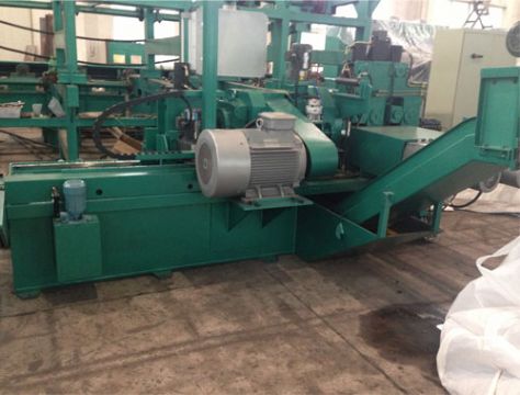 China Centerless Peeling Lathe Machine